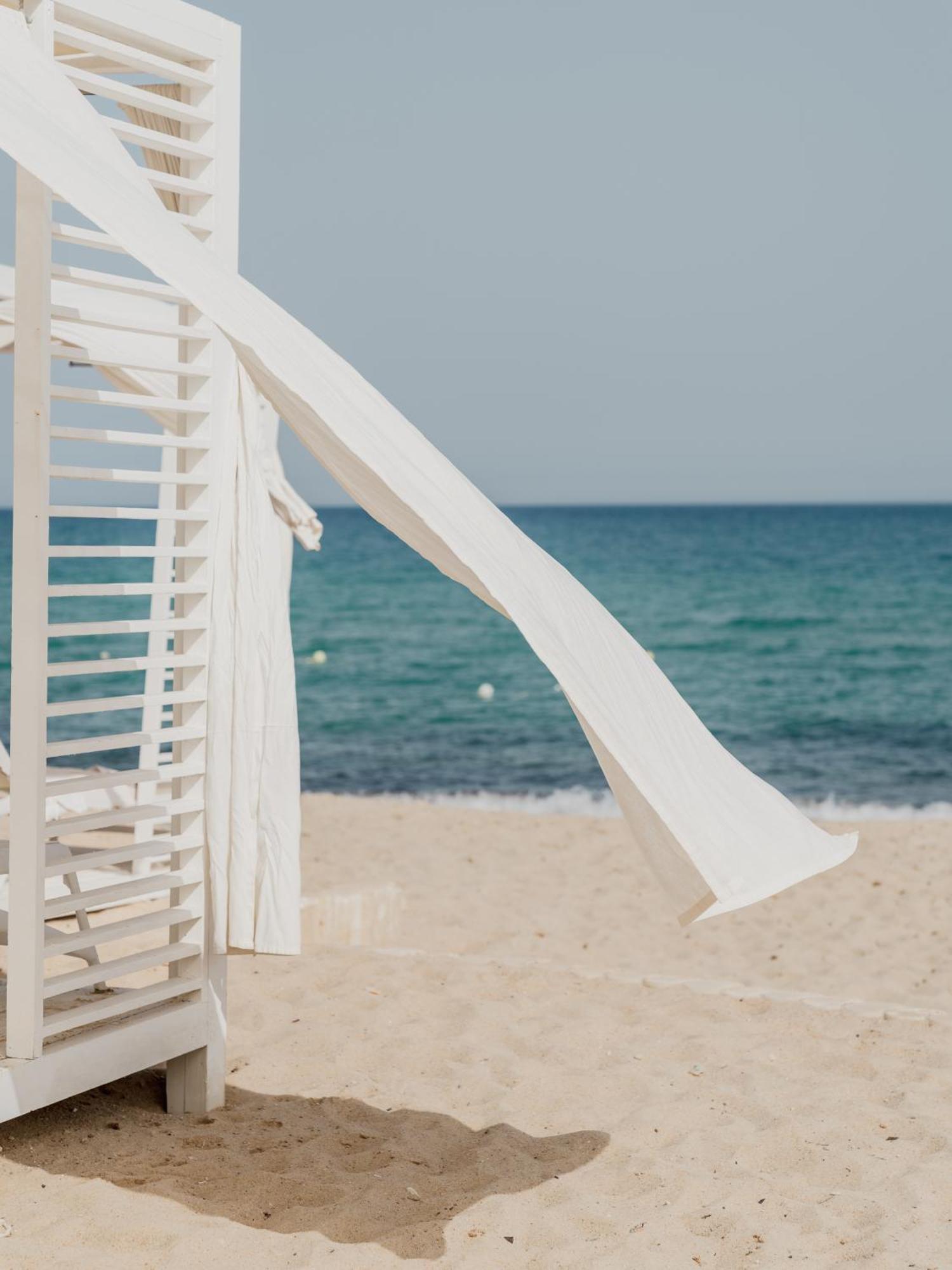 La Badira - Adult Only Hotel Al-Hammamat Bagian luar foto A slide at a beach